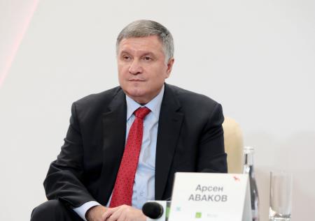 В Госдуме оценили возможную замену Зеленского на Авакова