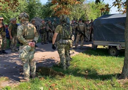 Политолог рассказал, почему Киев нелегально закупает оружие