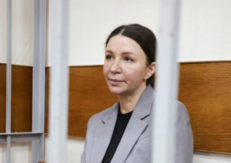 Блиновская расплакалась в зале суда после слов о сыне