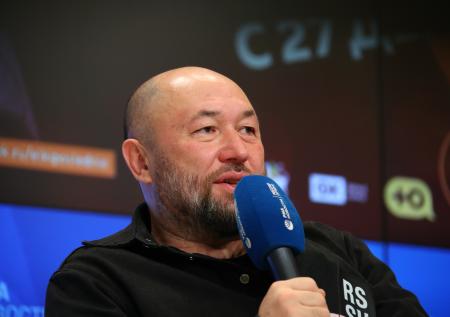 Бекмамбетов снимет фильм «Погребённый» об инсценированных похоронах