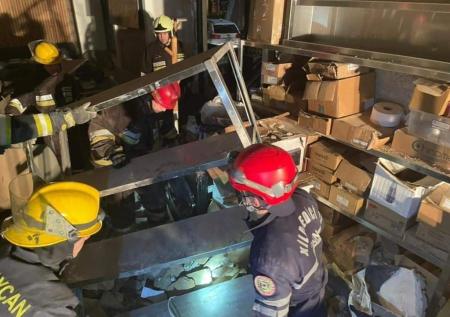 Один человек погиб, более 30 пострадали при взрыве в ночном клубе в Баку