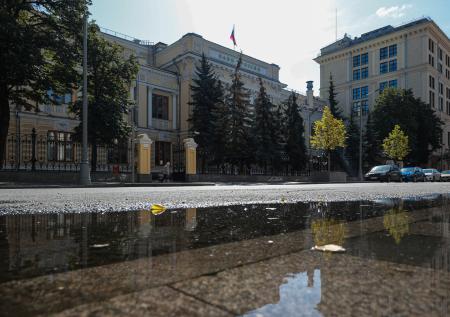 Мошенники нашли новый способ выводить деньги со счетов россиян