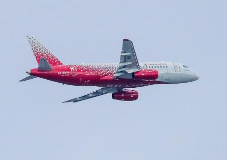 Самолет с россиянами залетел в запретную зону