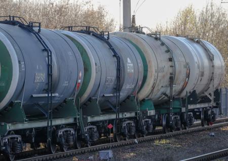Число брошенных вагонов с нефтепродуктами достигло пятилетнего максимума