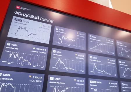 Президент России призвал удвоить объем фондового рынка