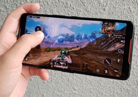 В России открылся предзаказ на игровой смартфон Asus ROG Phone