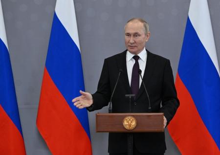 Москва вспомнила о Закавказье: Путин укорил Макрона за антироссийские идеи
