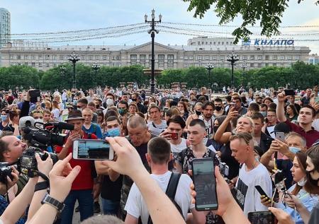 Прививка от митингов: хабаровчан пугают коронавирусом
