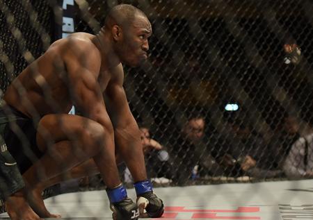 Камару Усман стал первым чемпионом UFC из Африки