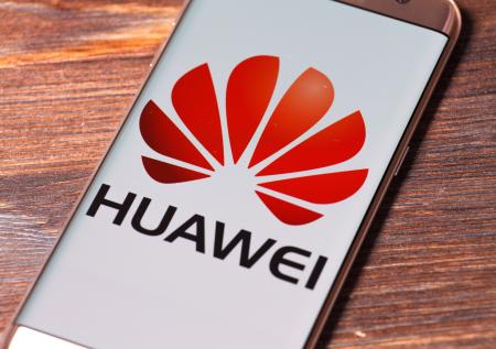 Названа возможная причина ухода Huawei с российского рынка