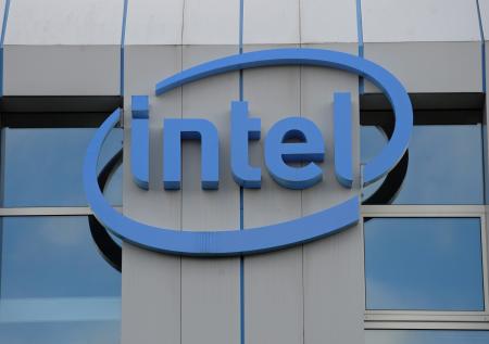 Intel удалит с сайта драйверы и BIOS 20-летней давности