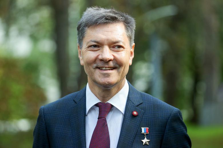 Олег Кононенко