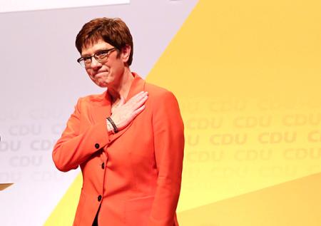 Глава Минобороны Германии рассказала о возможных санкциях против Москвы