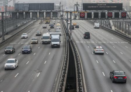 В Москве девушка выпала на ходу из грузовика после ссоры с мужем