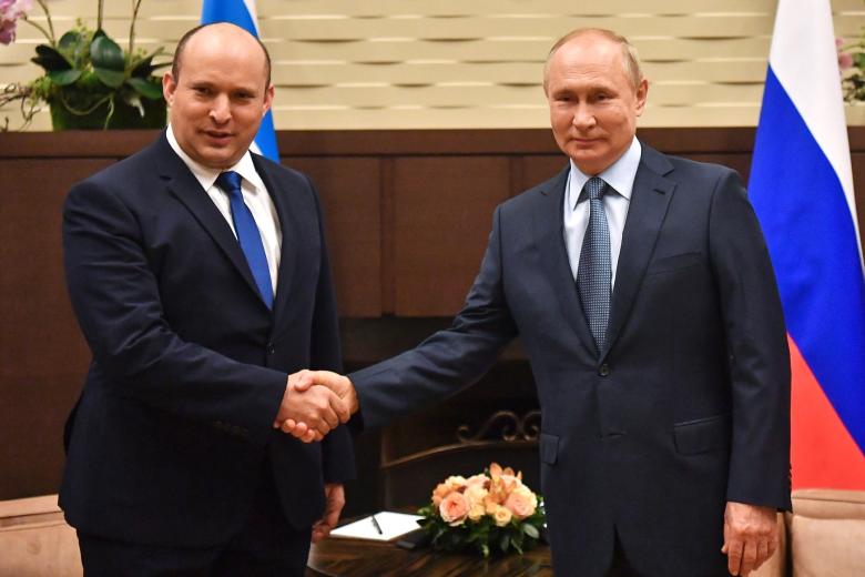 Премьер-министр Израиля Нафтали Беннет и президент России Владимир Путин