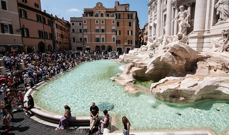 Фонтан Треви в Риме