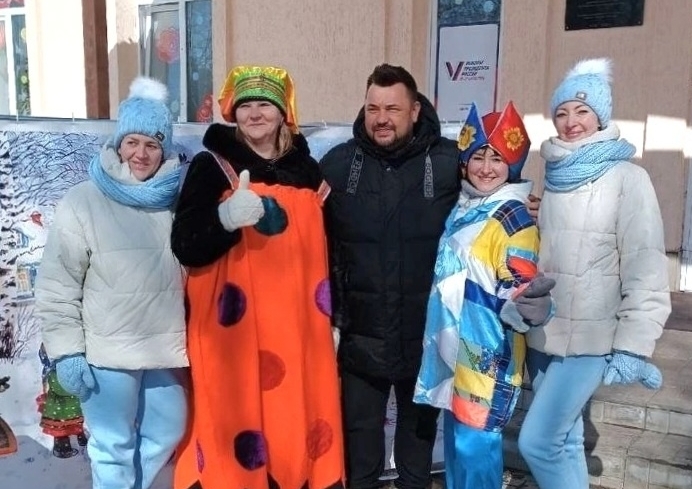 Лидер группы «Руки Вверх!» Сергей Жуков проголосовал на выборах президента в Тольятти