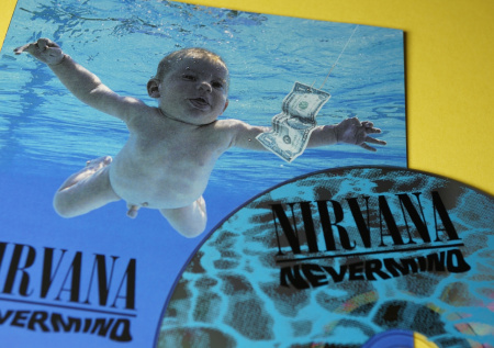 Nirvana выиграла суд против голого мальчика с обложки альбома Nevermind