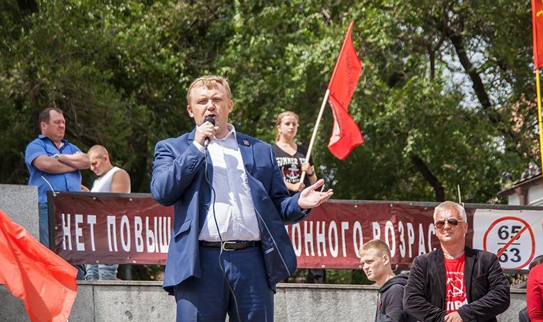 Кандидат на пост губернатора Приморского края от КПРФ Андрей Ищенко