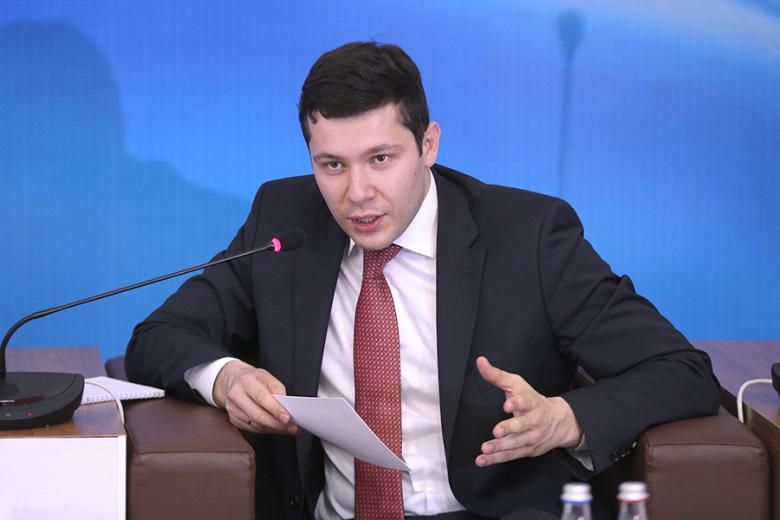  Антон Алиханов