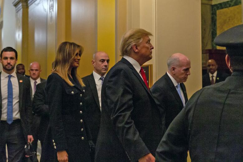 Президент США Дональд Трамп с супругой Меланией