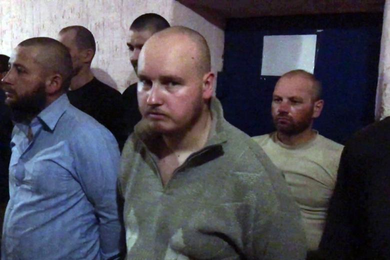 Сдавшиеся в плен бойцы ВСУ
