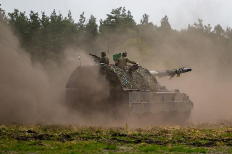 Немецкая самоходная артиллерийская установка PzH 2000
