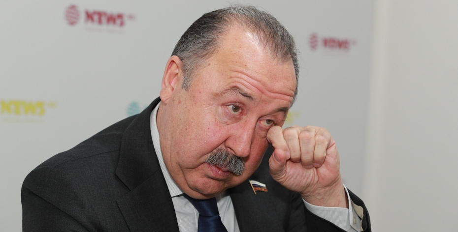 Валерий Газзаев