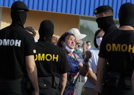 В Гродно милиция применила слезоточивый газ против протестующих