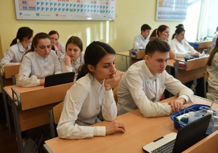 Школьников хотят проверять на склонность к наркотикам