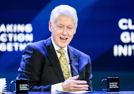 «Я чуть не ахнул»: Клинтон высмеял слова Трампа на теледебатах
