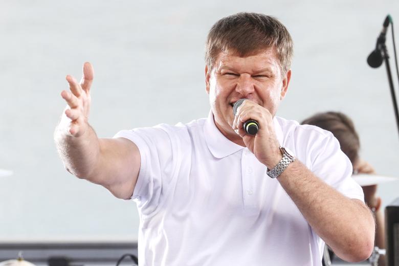 Дмитрий Губерниев