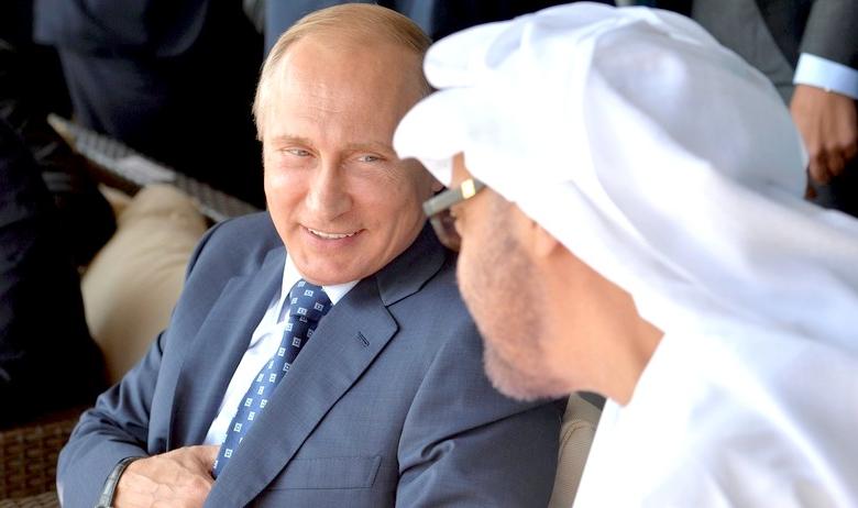 Президент РФ Владимир Путин с наследным принцем Абу‑Даби Мухаммедом Аль Нахайяном 