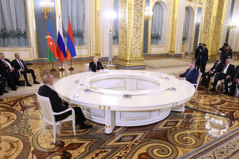 Встреча Владимира Путина с президентом Азербайджана Ильхамом Алиевым и премьер-министром Армении Николом Пашиняном