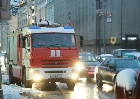 Водитель погиб в загоревшемся после ДТП с автобусом BMW в центре Москвы