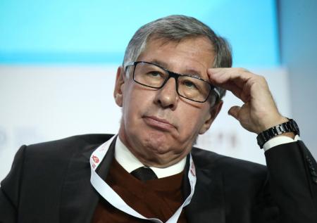 Латвия решает, лишать ли российского миллиардера гражданства