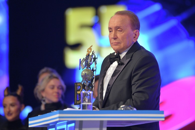 Президент Международного союза КВН Александр Масляков на юбилейной игре Клуба веселых и находчивых (КВН), 12 ноября 2016 года