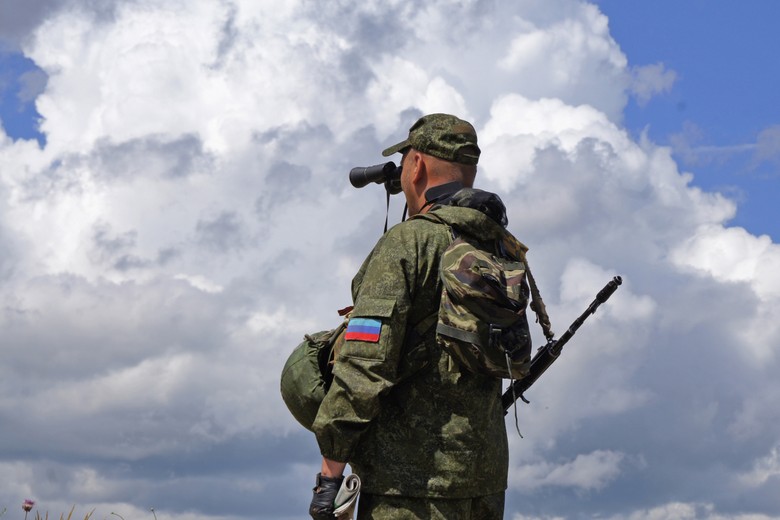 Военнослужащий в Донбассе