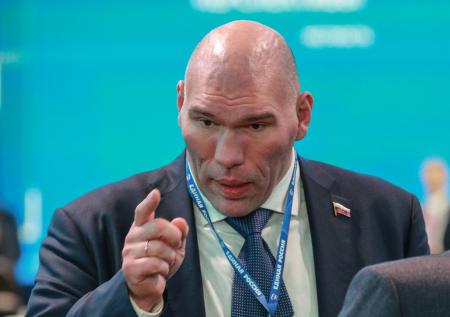 Валуев ответил на призыв Кличко лишить российского боксёра титульного боя