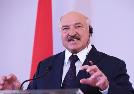 Лукашенко обвинили в доведении Белоруссии до ручки