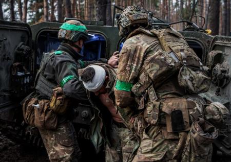 «Катастрофа»: военэксперт о реальных потерях ВСУ убитыми и ранеными