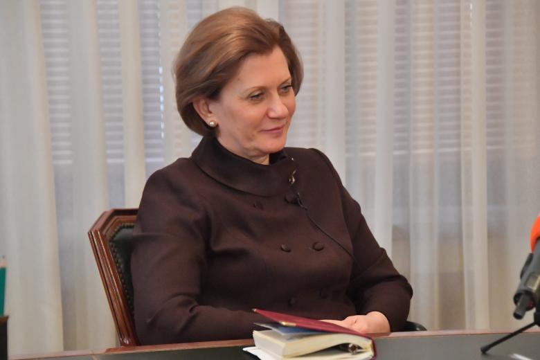 Анна Попова
