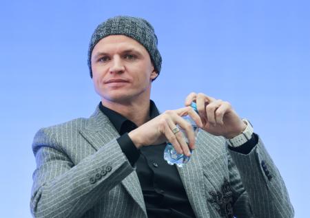 Многодетная семья бывшего Бузовой погрязла в нищете? Как живет Тарасов
