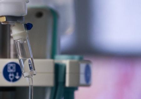 В больнице объяснили «умывание половой тряпкой» лица пациентки