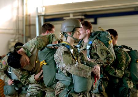 В бундестаге потребовали выгнать из ФРГ американских военных
