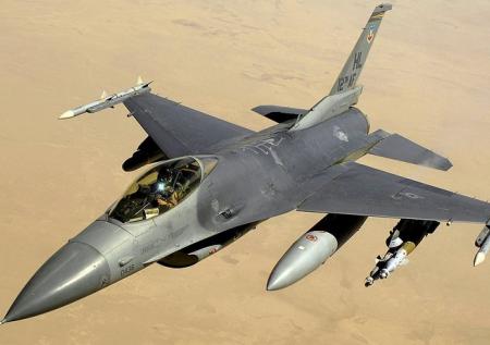 Израильские F-16 нанесли удар 22 ракетами по сирийскому научному центру