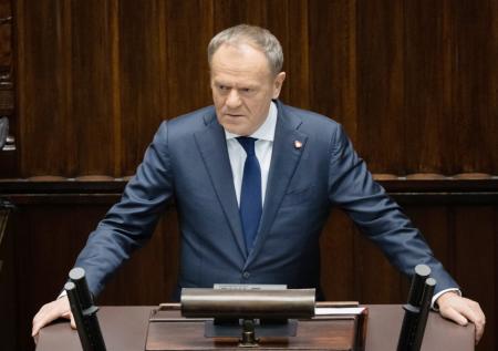 Флирт Туска с министром образования попал на видео и всполошил поляков