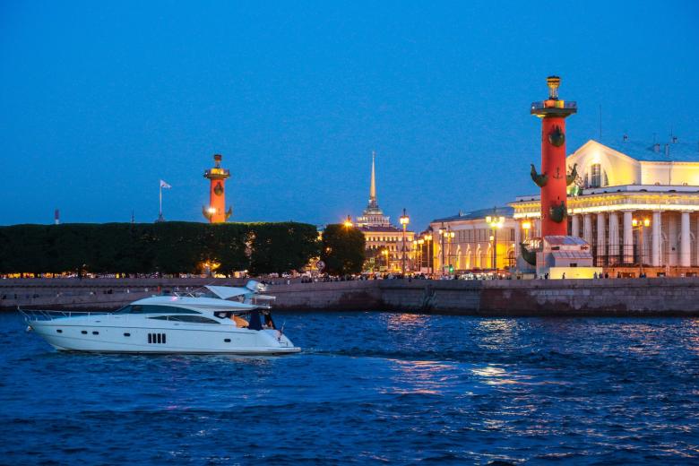 Васильевский остров в Санкт-Петербурге