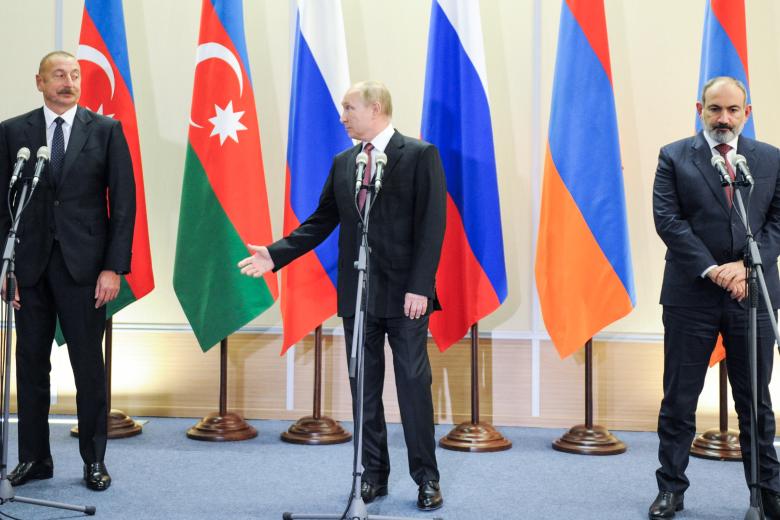 Президент Азербайджана Ильхам Алиев, президент РФ Владимир Путин и премьер-министр Армении Никол Пашинян