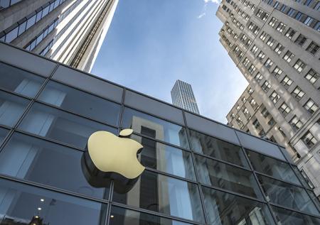 Акции Apple установили новый рекорд цены